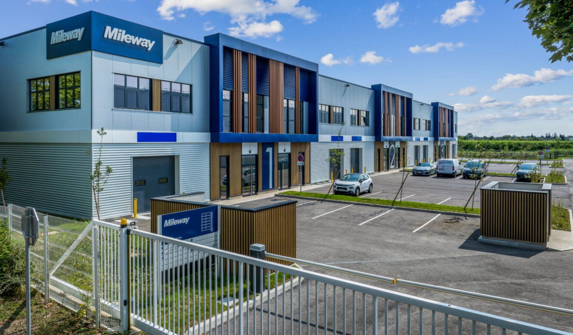 LEGACY3 Development Group, AustralianSuper and M7 Real Estate acquire 2.4 million sq ft European logistics portfolio